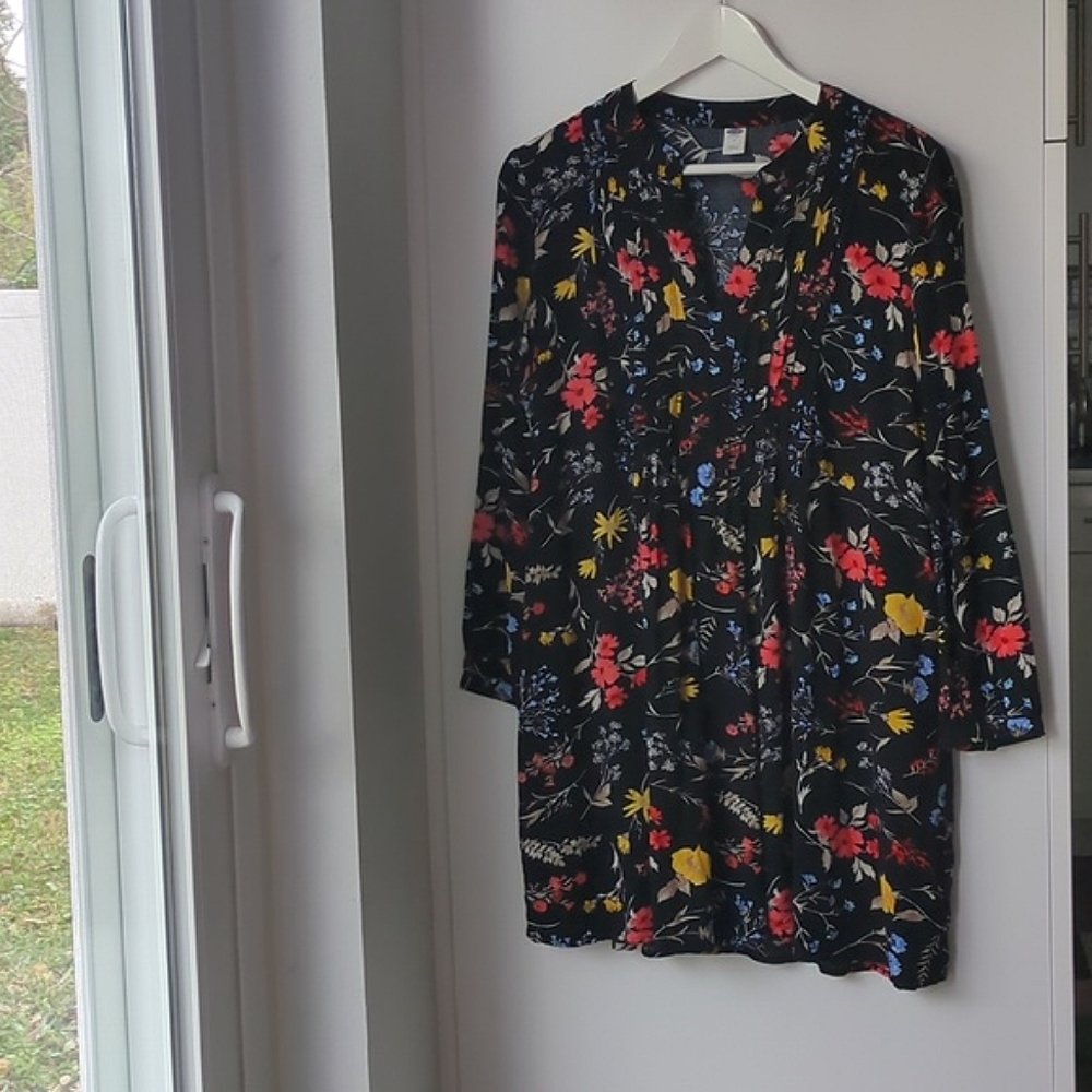 Old Navy floral shirt dress
